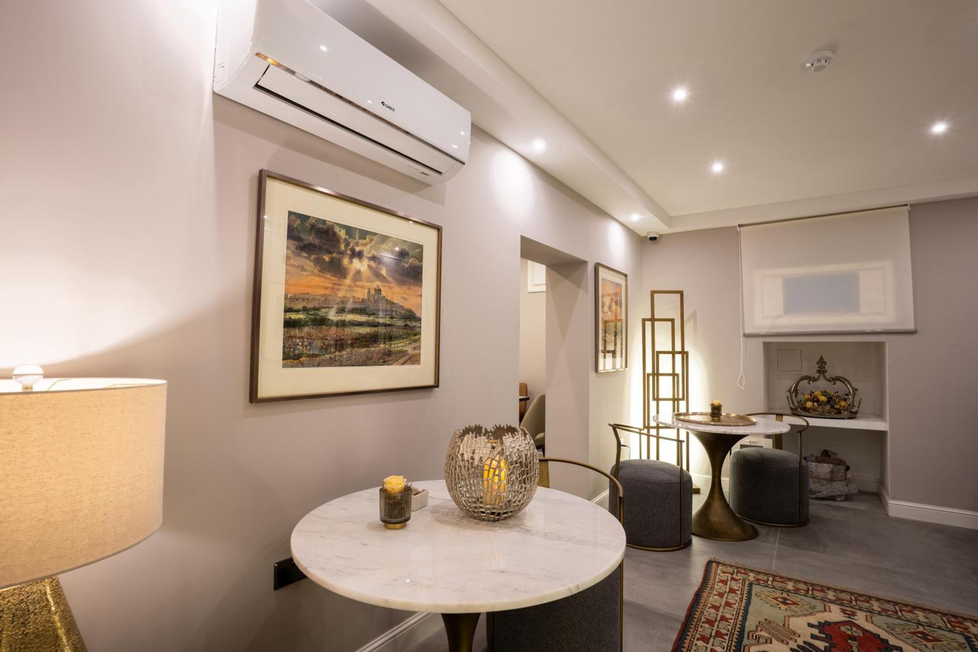 Howard House Hotel 姆迪纳 外观 照片